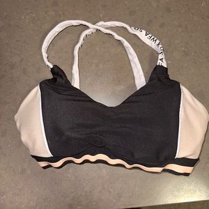 White Fox Actice x Sarah’s Day padded sports bra